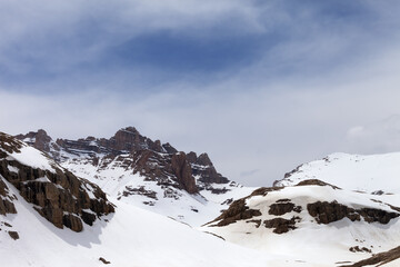Snow mountains in fog © BSANI