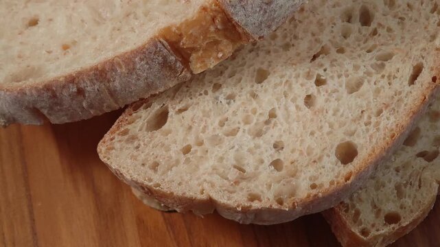 The bread is sliced ​​into chowdough pieces.