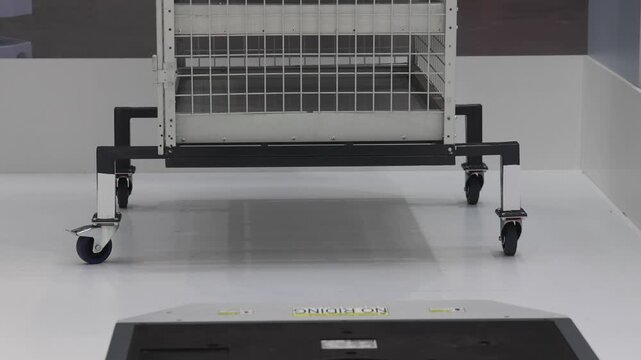 Autonomous Mobile Robot Flow Rack Technology Warehouse Logistics Automation