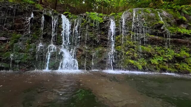 神奈川県箱根で撮影した千条の滝