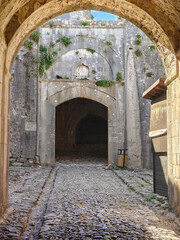 Naklejka premium Road Leading to Rozafa Castle in Albania