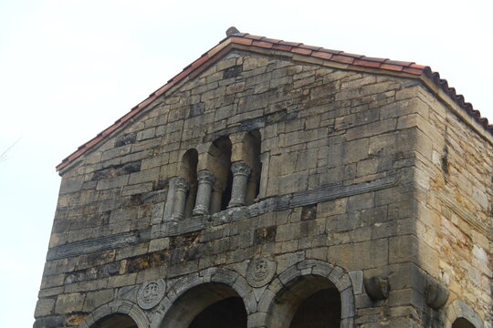 iglesia de santa maria del naranco