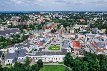 Karwina, stare miasto w Czechach. Rynek i pałac. Panorama latem z lotu ptaka. © Franciszek