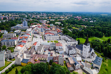 Karwina, stare miasto w Czechach. Rynek i pałac. Panorama latem z lotu ptaka. © Franciszek