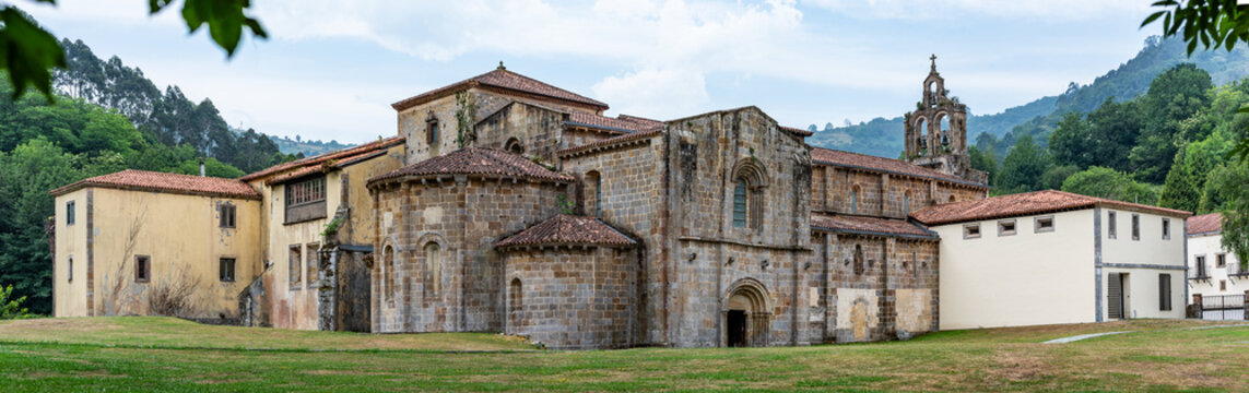San Salvador de Valdedi&oacute;s, Prerrom&aacute;nico, Arte, Asturias