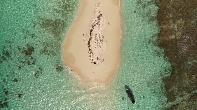 Aerial photograph of the beaches and island of San Blas in Panama, palm trees, clear waters and white sands, Guna Yala