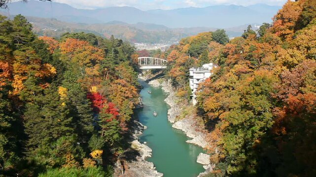 秋の天竜峡舟下り