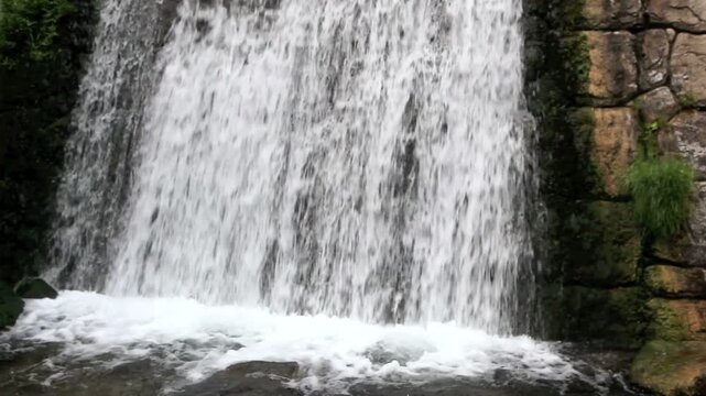 千ケ滝沢の流れ