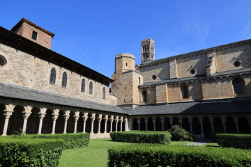 Fototapeta premium Gothic cloister of the Cathedral of Santa Maria in La Seu d’Urgell, Spain
