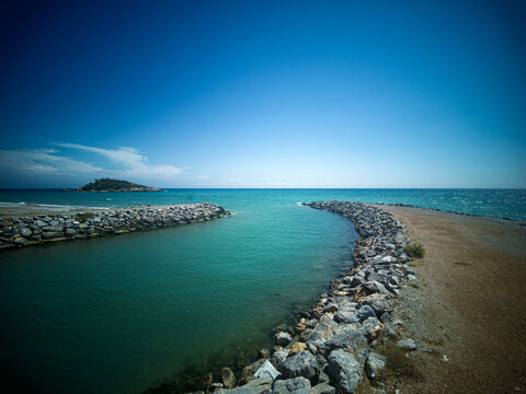 Nagidos Island and Sini stream 