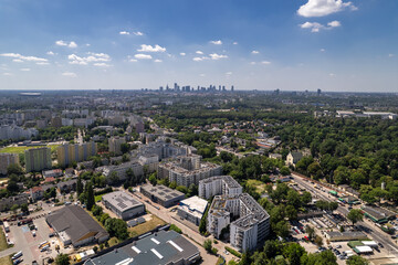 Dron/Drone footage Ujęcia z drona / Drone shots Filmowanie z powietrza / Aerial filming / Aerial video Perspektywa lotnicza / Bird's eye view 4K / UHD / High Resolution © olo