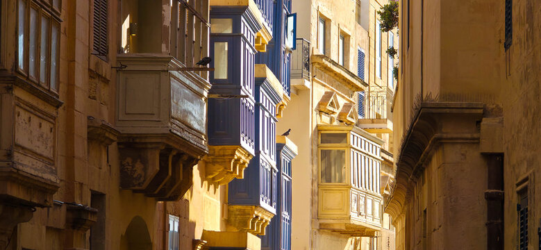 Gallarija Maltija, the Maltese "bow window" in Valletta, Malte island