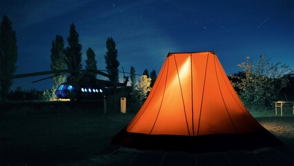 tent at night © Gideon