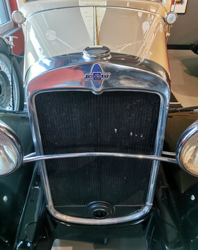 Front eines altn Chevrolet PKW aus der Vorkriegszeit