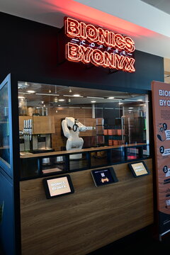 Bionic Coffee by Onyx Coffee company, robotic coffee barista, automated Bentonville, Arkansas server