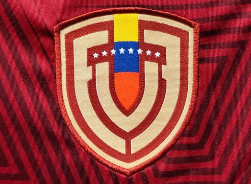 Photo of the embroidered emblem of the Venezuela national football team&rsquo;s 2026 home kit.