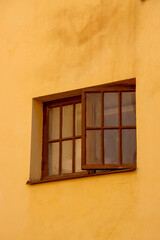 Obraz premium old window in the wall