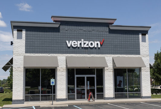 Verizon Wireless Retail Location. Verizon delivers mobile phone, high-capacity fiber optics and 5G communications.