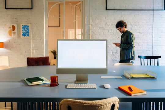 A white-screen computer in the office