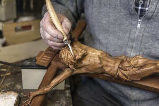 Martin Peterbauer, Lord God Carver and Restorer, Taiding, Bavaria, Germany