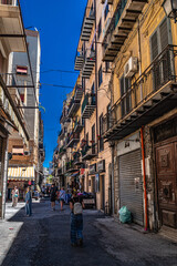 Obraz premium A spasso per le strade di Palermo, il monumentale capoluogo della Sicilia patria incontrastata del barocco siciliano