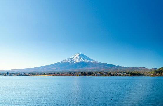 秋の富士山・河口湖