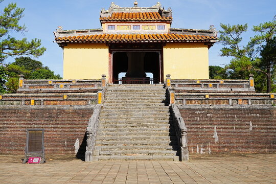 The historic Minh Mang Tomb in Hue, Vietnam - ベトナム フエ 世界遺産 ミンマン帝陵 歴史的建造物