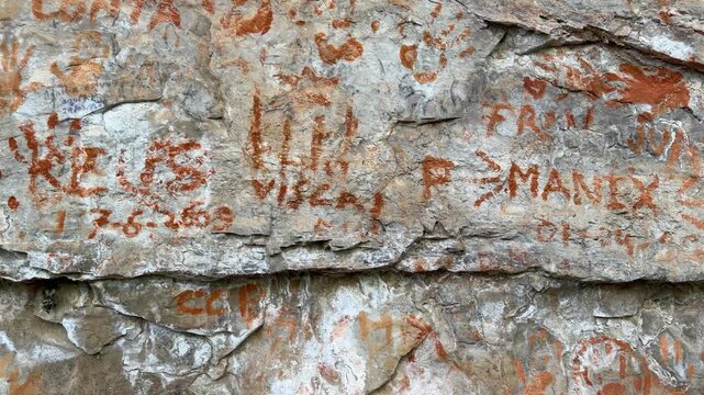 Cueva de las manos prehistoric cave paintings in argentina