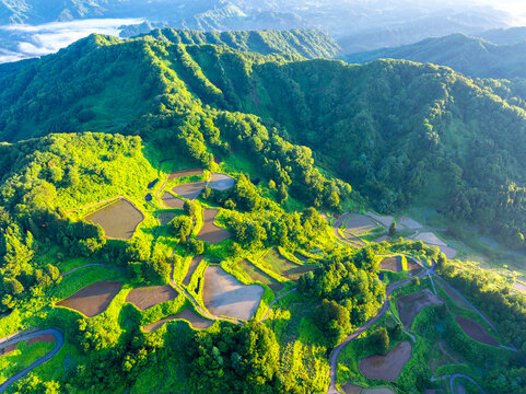 里山風景」の写真素材 | 58,147件の無料イラスト画像 | Adobe Stock