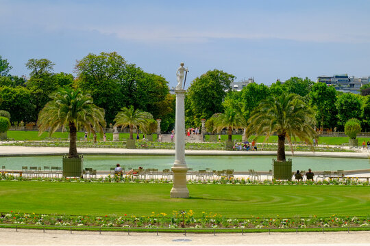 Formal Garden Fountain View in Paris