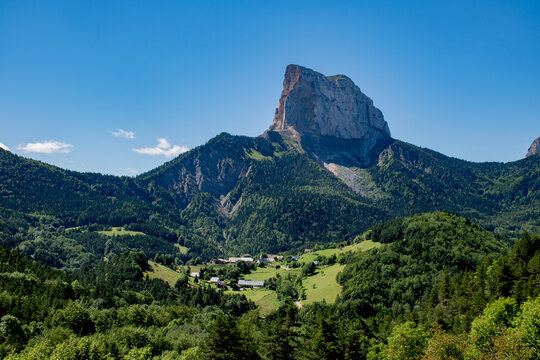 416 mont aiguille
