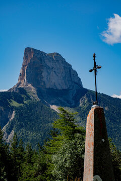 411 mont aiguille