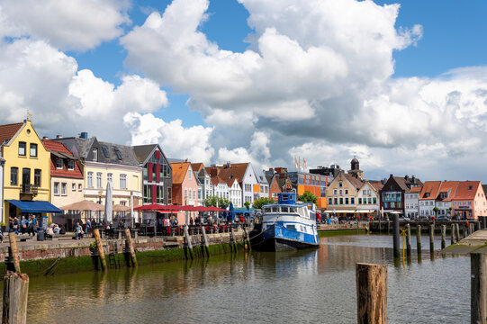 Husum, Graue (bunte) Stadt am Meer, Altstadt