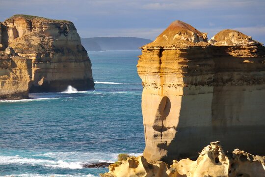 Limestone sea stacks and coastal cliffs along the Great Ocean Road in Victoria, Australia