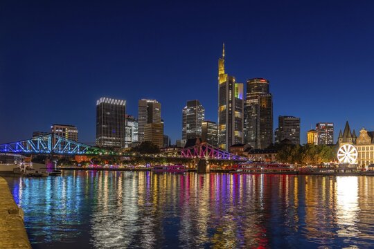 Frankfurt sets an example: The Eiserner Steg will shine in rainbow colours for Christopher Street Day (CSD) . Under the motto Never again silent - Frankfurt is loud, the Main metropolis will be celebrating this year's CSD for the first time from Thursday 17 to Sunday 20 July on the banks of the Main, Eiserner Steg, Frankfurt am Main, Hesse, Germany