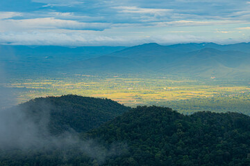 Obraz premium Clouds and mist on the mountains.