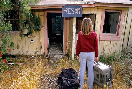 Traveler views misrepresented resort conceptual.