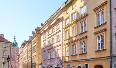 Obraz premium A street view of the buildings in Warsaw Old Town, Poland.