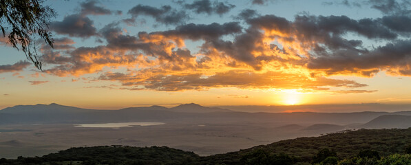 Sunset over Ngorongoro crater in Africa © Alberto
