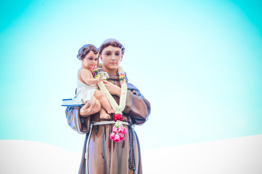 Saint Anthony and Child Jesus Catholic religious statue 