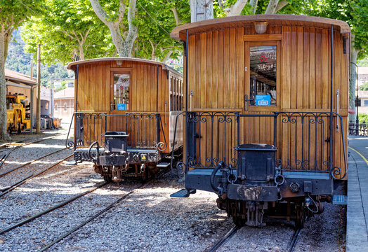 Ancient train Tren de Soller public transport transit transportation railway