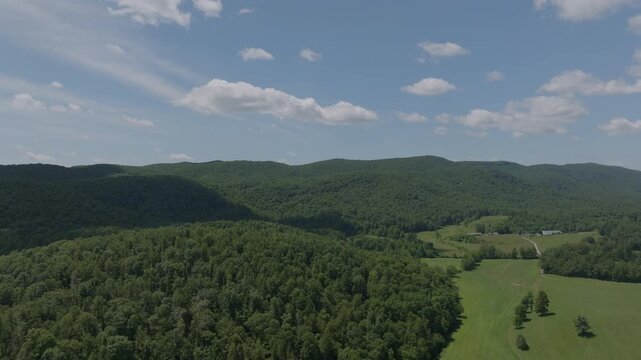 Drone footage in the foothills of western North Carolina, Near the lenoir area.