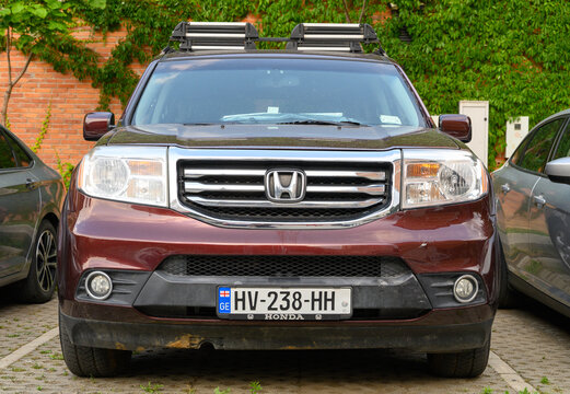 June 24, 2026, Tbilisi, Georgia Honda Pilot Second Generation 2012 2014 Facelift Model