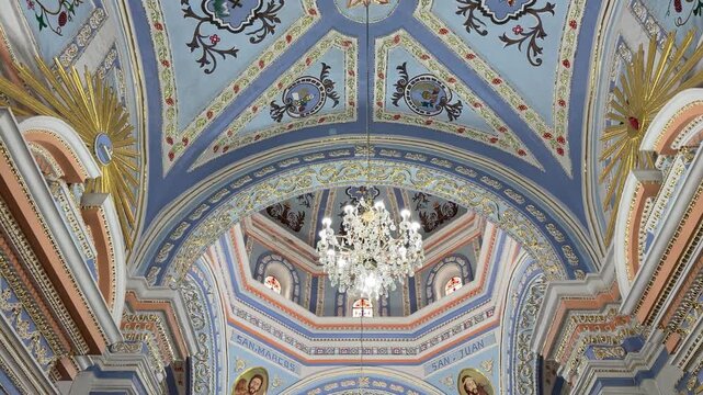Interior de una iglesia Barroca en Apizaco Tlaxcala en M&eacute;xico