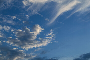 Obraz premium Blue Sky With Wispy Clouds