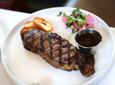 grilled steak 