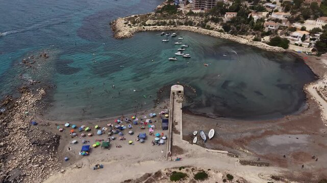 Calas y playas de El Campello en Alicante