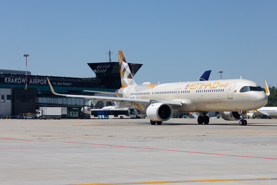 Etihad Airways departing from Krak&oacute;w Airport to Abu Dhabi.