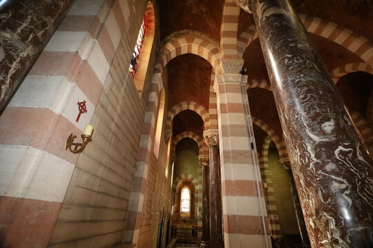 Chapelle La Colombi&egrave;re, de style n&eacute;o-byzantin et art d&eacute;co, ville de Paray le Monial , d&eacute;partement de la Sa&ocirc;ne et Loire, France