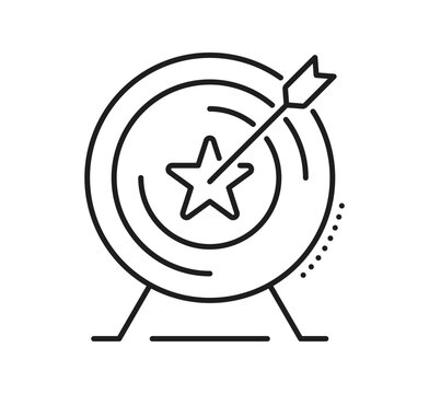 Black line icon of target with an arrow piercing central star. Ranking star pictogram and best quality icon. Sign of review, accuracy, business goal achievement and high rating, evaluation and success